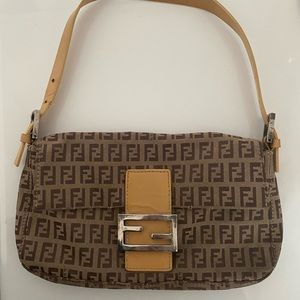 Vintage Fendi Baguette